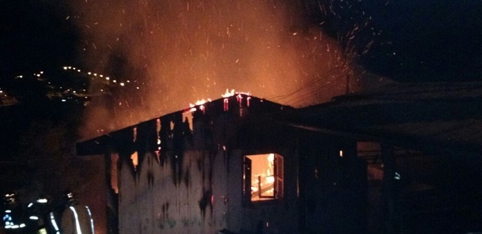 Três pessoas morrem durante incêndio em residência