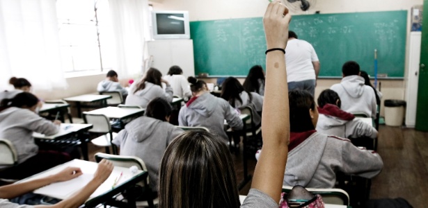 Conselho aprova até 30% de ensino à distância no ensino médio