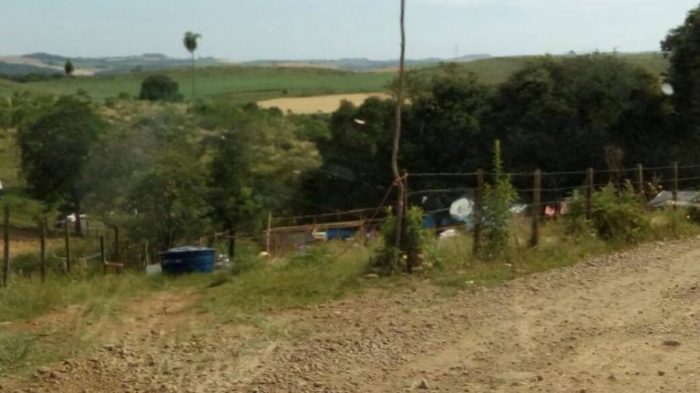 MST desocupa fazenda invadida desde o dia 6 de setembro em Zortéa