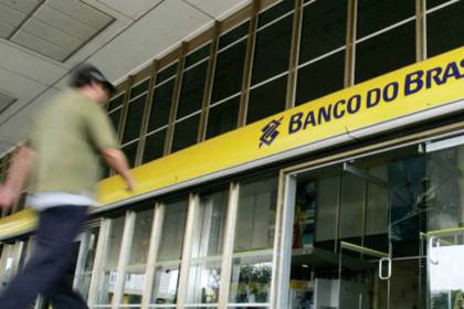 Banco do Brasil anuncia fechamento de agências e plano de aposentadoria