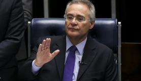 Renan comanda primeira sessão plenária do Senado após ser mantido na presidência