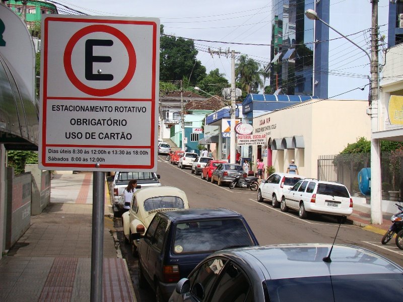 Capinzal: TCE encaminha parecer do estacionamento rotativo ... - Michel Teixeira