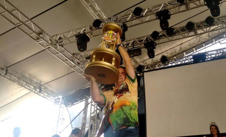 Aliança é campeã do Carnaval de Joaçaba 2017