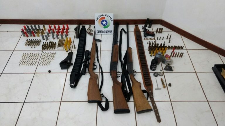 Polícia prende dupla com armas de fogo e munições em Zortéa