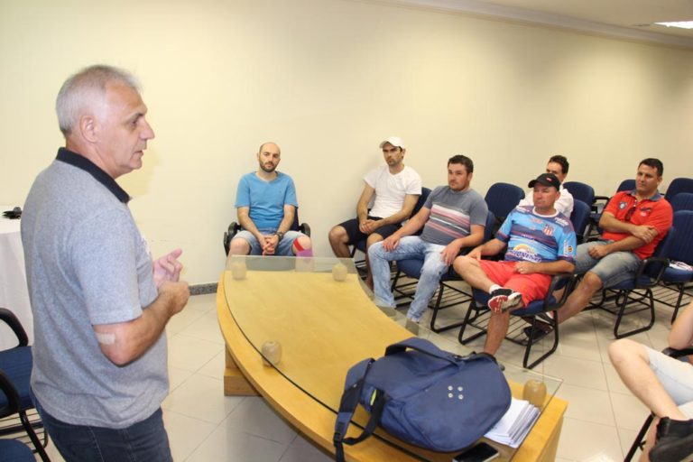 Serginho Schiochet é o novo técnico do Piratuba Futsal