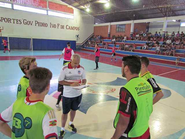 Mais de 150 atletas participam do “peneirão” do Termas Piratuba Futsal