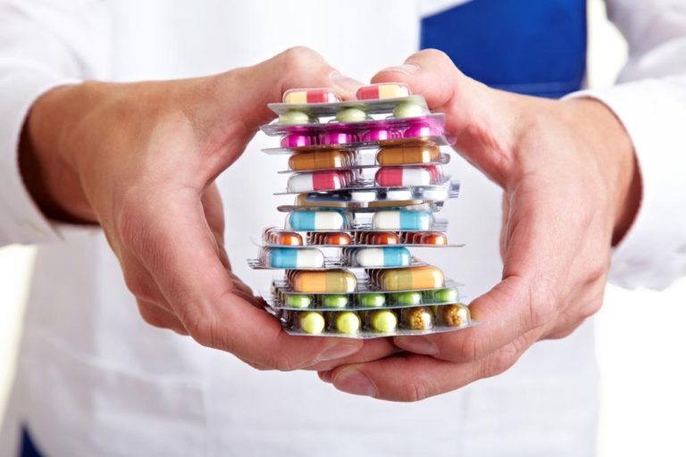 Preço de medicamentos deve subir em média 2,43% a partir de abril