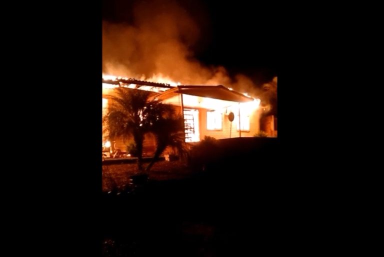 Incêndio destrói casa no interior de Marcelino Ramos