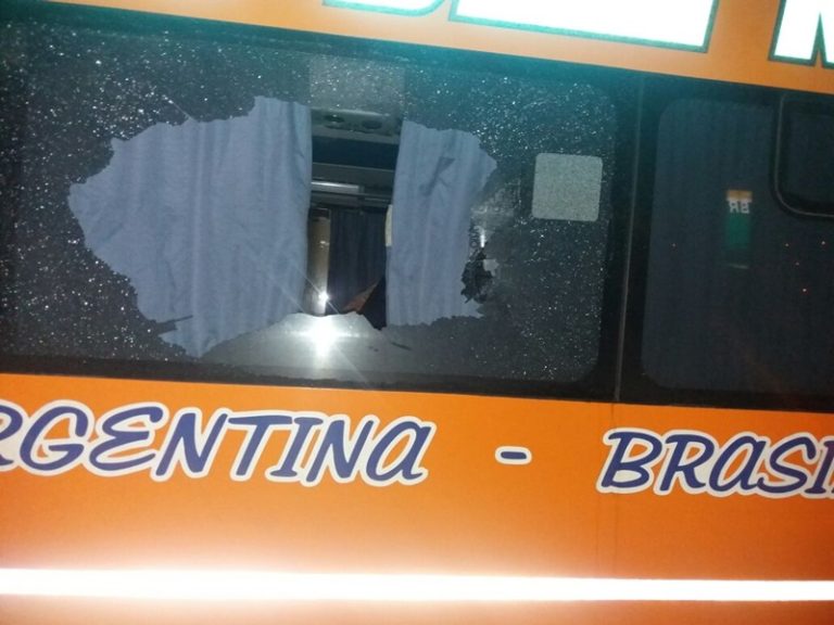 Objetos são recuperados e vítimas encontradas após assalto a ônibus argentino em Ponte Serrada