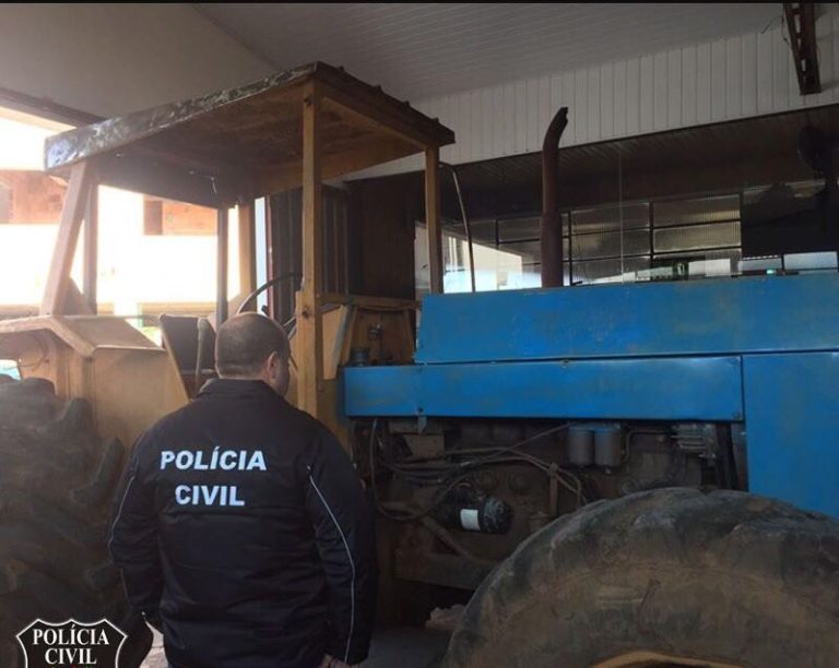 Polícia Civil recupera trator furtado de propriedade rural em Campos Novos