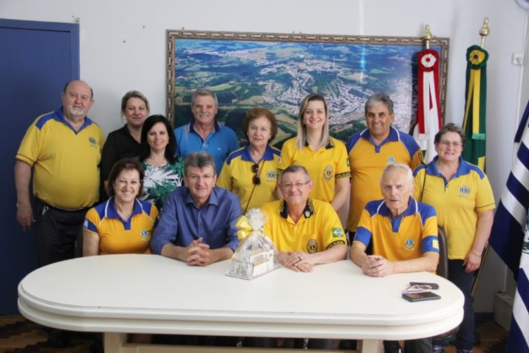 Governador do Lions Clube visita o prefeito Nilvo Dorini