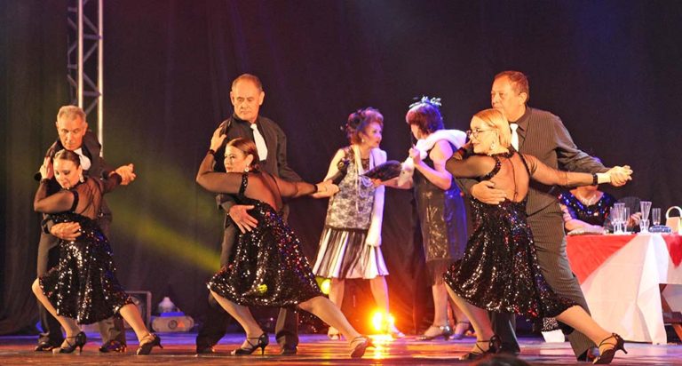 Festival Internacional de Danças da 3ª Idade inicia no próximo domingo (05) em Piratuba