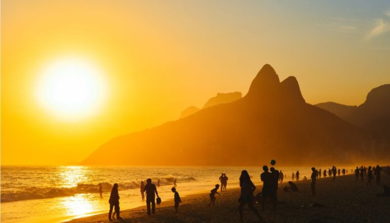 Semana começa com dia de sol e altas temperaturas em Santa Catarina