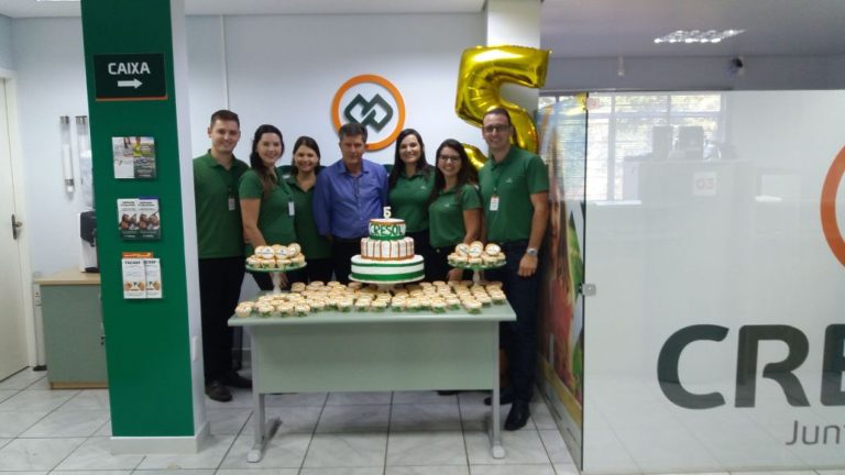 Cooperativa Cresol comemora cinco anos de atividades no município de Ouro