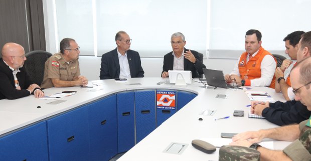 Paralisação dos caminhoneiros em SC: “O limite é hoje”, enfatiza governador Eduardo Pinho Moreira
