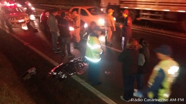 Homem morre atropelado na BR-282 em Joaçaba