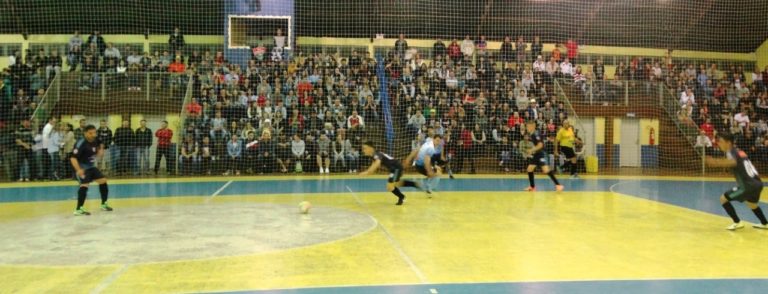 Partidas eletrizantes marcaram a grande final do Campeonato de Futsal em Ipira