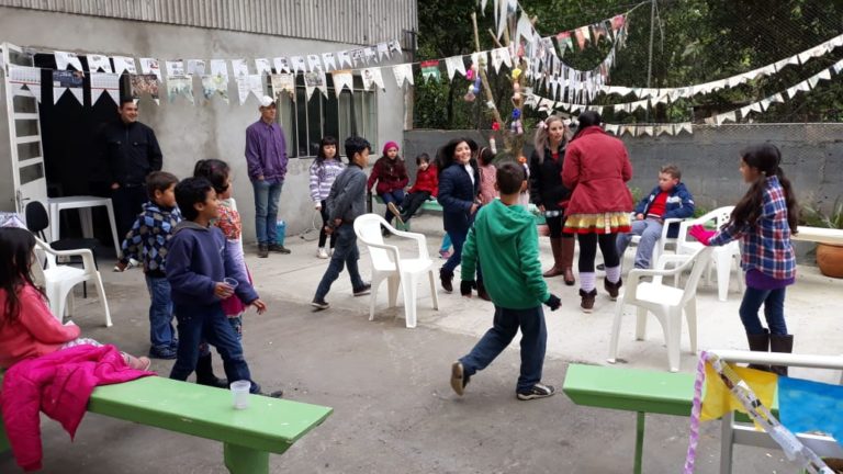 CRAS de Ouro realiza Festas Julinas para os grupos de convivência