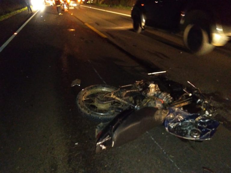 Motociclista fica ferido em acidente na BR-470 em Campos Novos