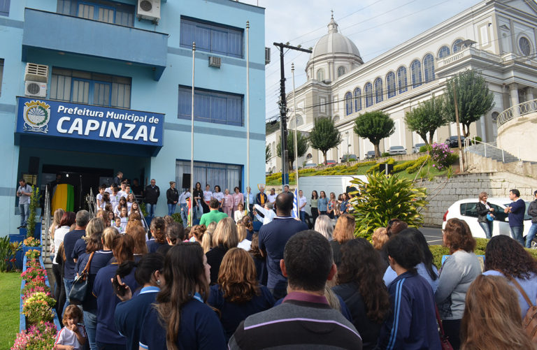 Ato Cívico marca a abertura da Semana da Pátria em Capinzal