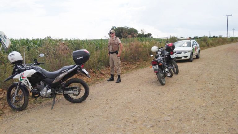 ROCAM apreende motocicleta adulterada após tentativa de fuga em Campos Novos