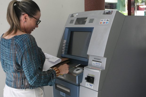 Febraban: bancos mantêm atendimento a clientes em agências