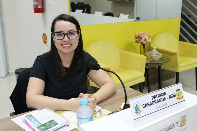 Patricia Casagrande acompanha processo licitatório para a construção de pontes em Ouro