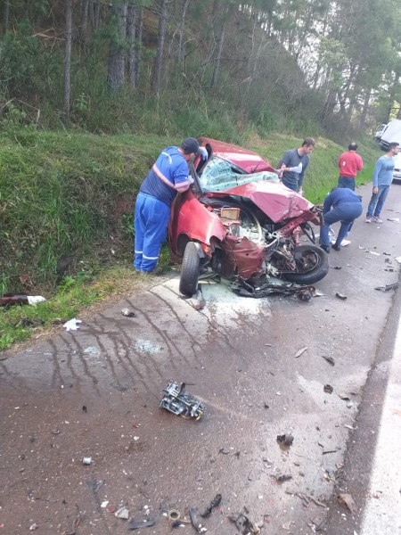Morre segunda vítima de acidente na BR-282 em Joaçaba; colisão envolveu três veículos
