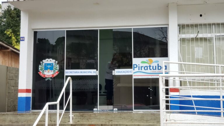 Secretaria de Educação prepara substituição de carteiras estudantis em Piratuba