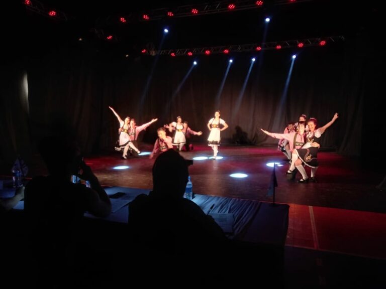 Quase 600 bailarinos se apresentaram nos palcos do “Dança Catarina”, em Campos Novos