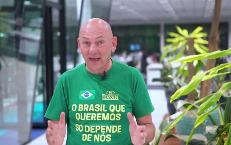 Luciano Hang muda categoria da CNH para dirigir Carreta Patriota até Brasília