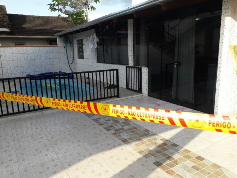 Idosa de 68 anos é encontrada morta em piscina, em SC