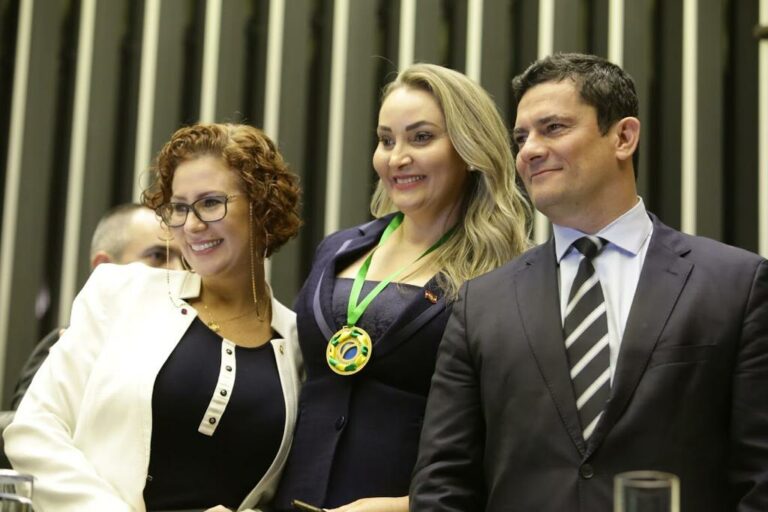 Vice-Governadora é homenageada em Brasília com a Medalha Patriótica – Sociedade Civil 2019
