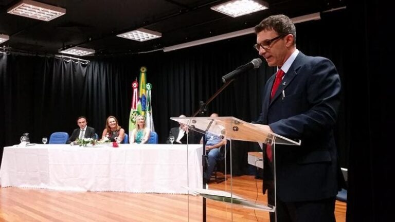 Maurício Gariba Júnior é eleito novo reitor do IFSC