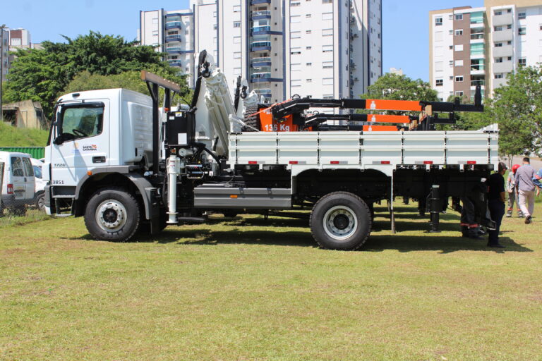 Celesc investe em novos caminhões para atender ocorrências em Santa Catarina