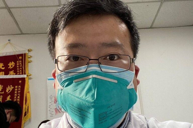 Morre o médico chinês que fez 1º alerta sobre coronavírus