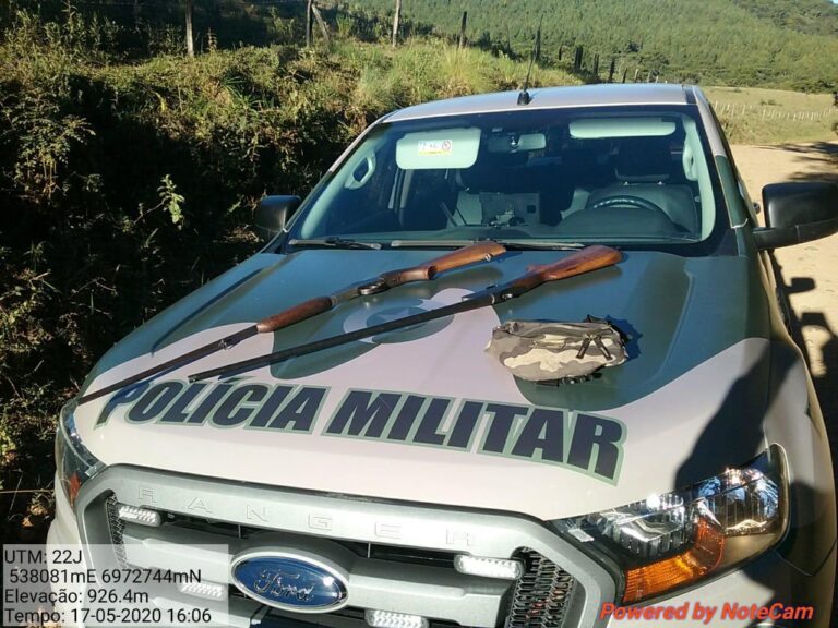 Polícia Militar Ambiental apreende armas de fogo e material de caça; homem preso