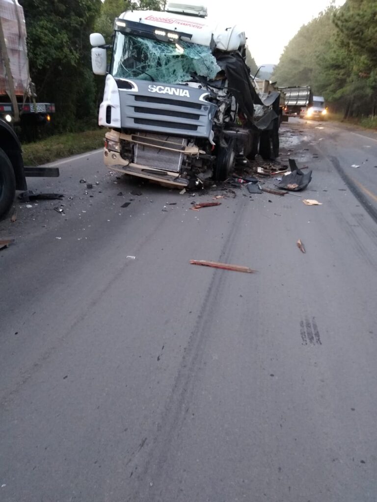 Caminhoneiro de Campos Novos morre em acidente na BR-470 em Curitibanos