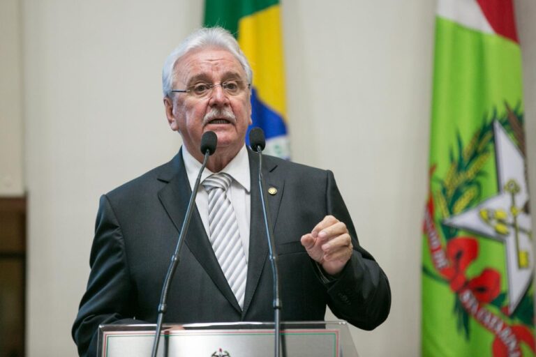 Mais de R$ 2,8 milhões de emendas de Sopelsa liberadas para os municípios