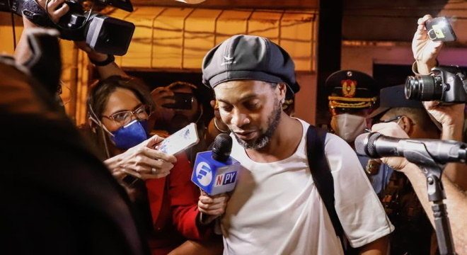 MP paraguaio desiste de denúncia, e Ronaldinho Gaúcho será libertado