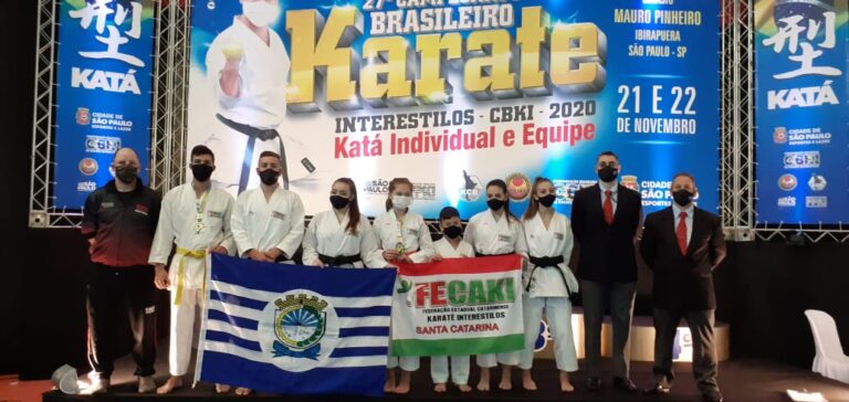 Karatê de Capinzal conquista troféus e medalhas no 27º Campeonato Brasileiro