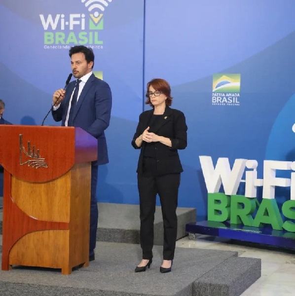 Governo Federal anuncia 12 mil pontos do Wi-Fi Brasil para escolas públicas