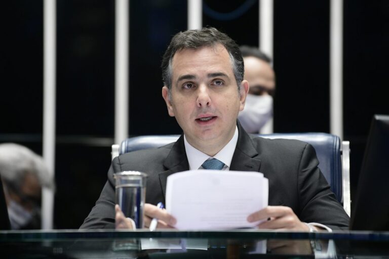 Pacheco aprova aumento de 18,13% na cota parlamentar dos senadores