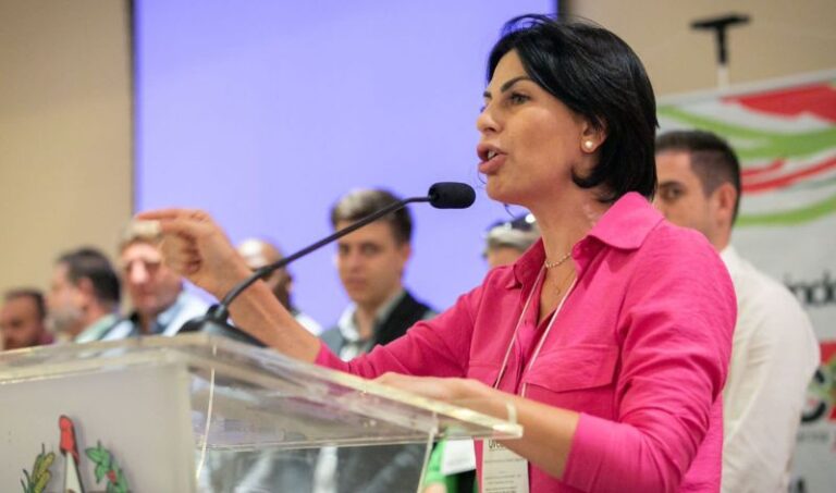 Marcilei Vignatti é eleita presidente da União dos Vereadores de Santa Catarina