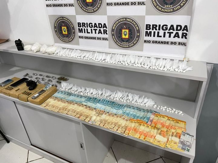 Brigada Militar faz prisão por tráfico de drogas em Erechim