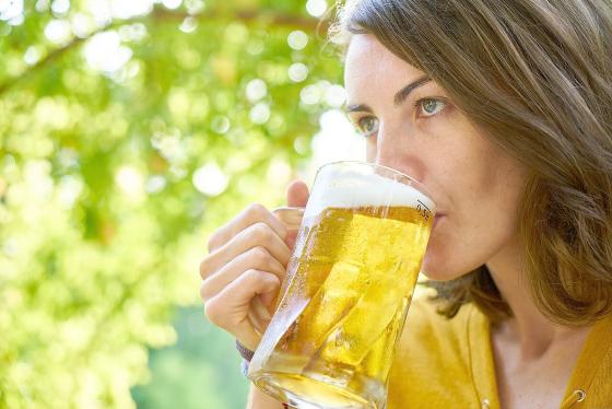 Cientistas encontram reveladora relação entre a cerveja e o Alzheimer