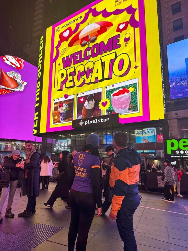 Empresa camponovense é destaque em painel da Times Square em Nova Iorque