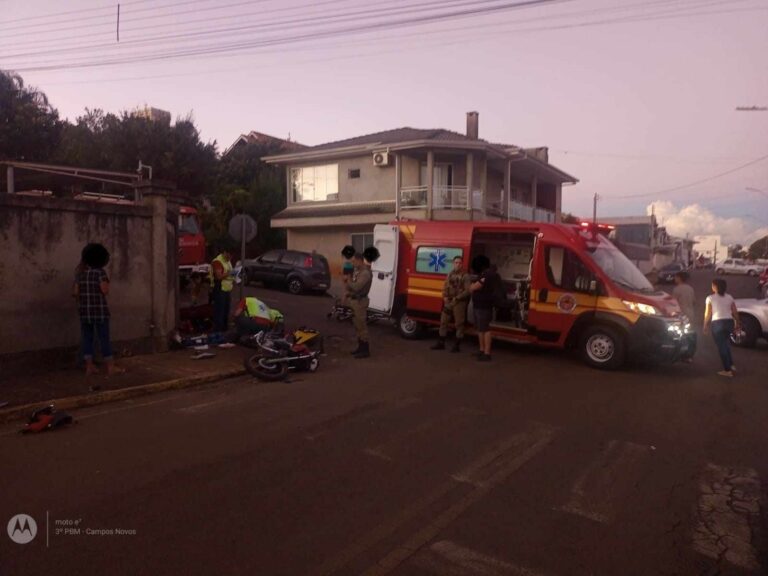 Colisão entre caminhonete e moto deixa jovem de 19 anos ferido em Campos Novos