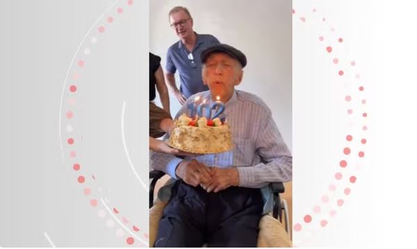 Funcionário mais antigo do mundo recebe festa surpresa dos colegas de trabalho aos 102 anos em SC
